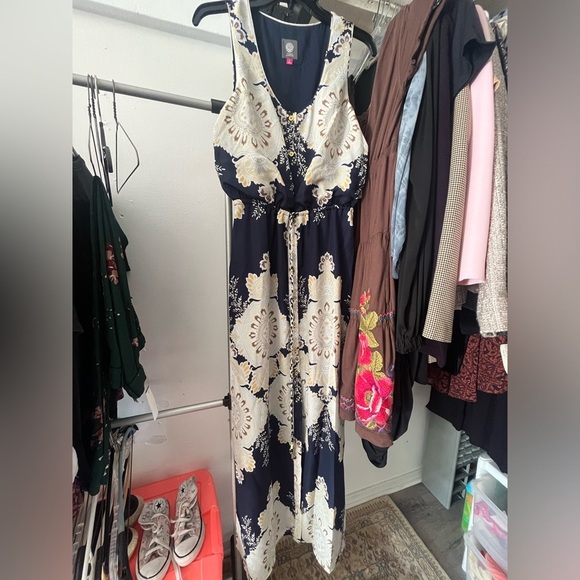New Vince Camuto dress size 6 $158 retail - Picture 2 of 11
